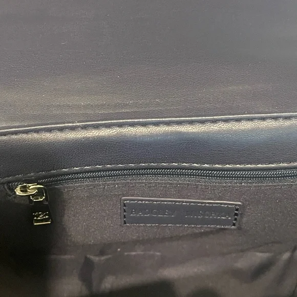 Badgley Mischka Navy Quilted Shoulder Bag NWT - Picture 9 of 11